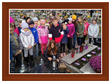Zdjęcia dzieci na Cmentarzu w Ornontowicach